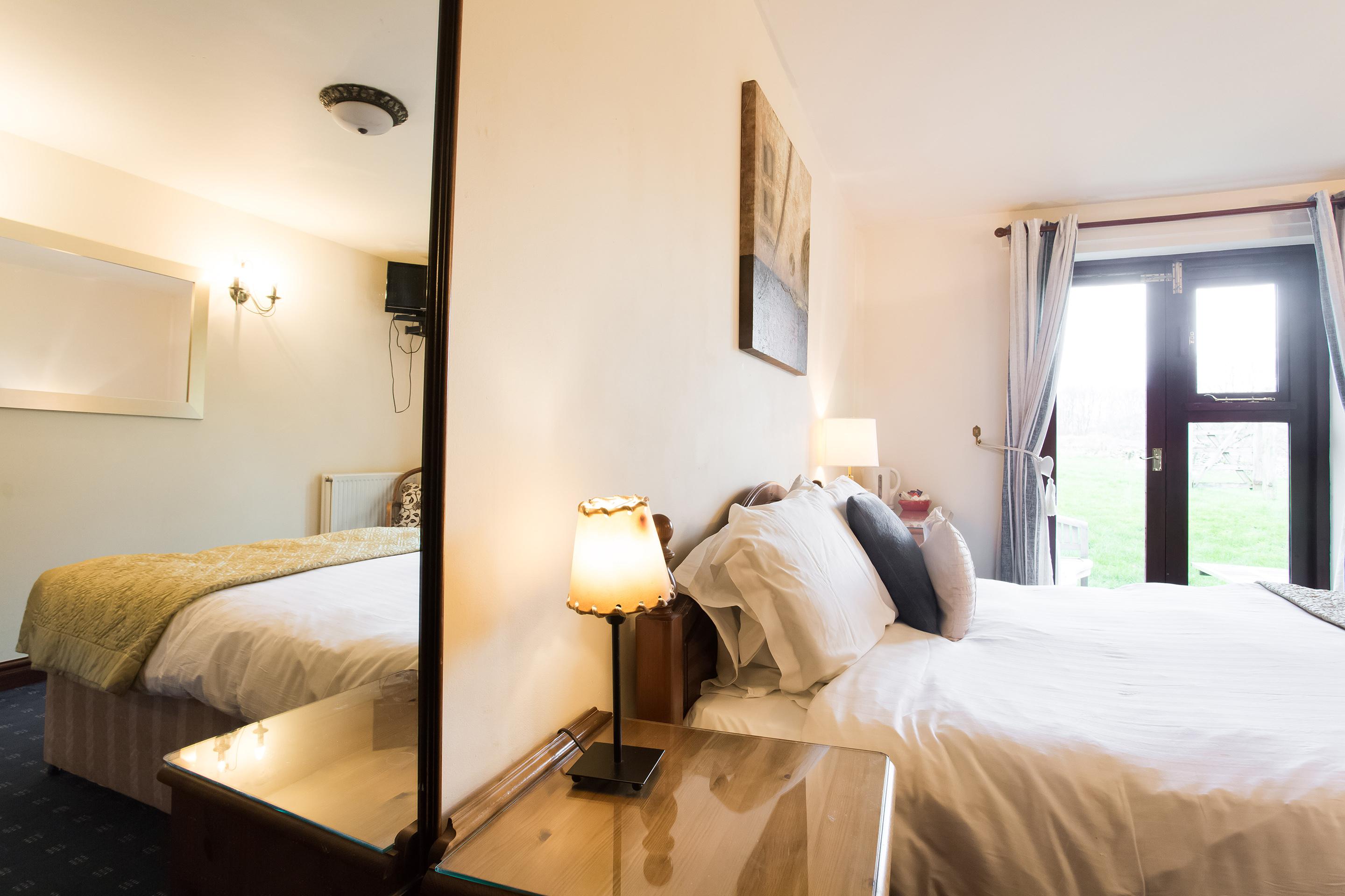 Oyo Ye Olde Bowling Green Inn (Adults Only) Bradwell  Екстериор снимка